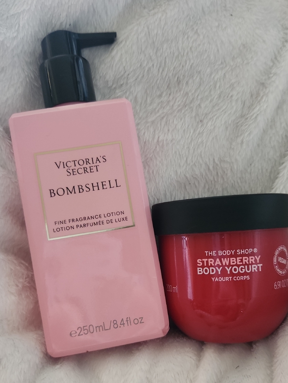 Victoria's Secret Bombshell Lotion Bottle - Pink
